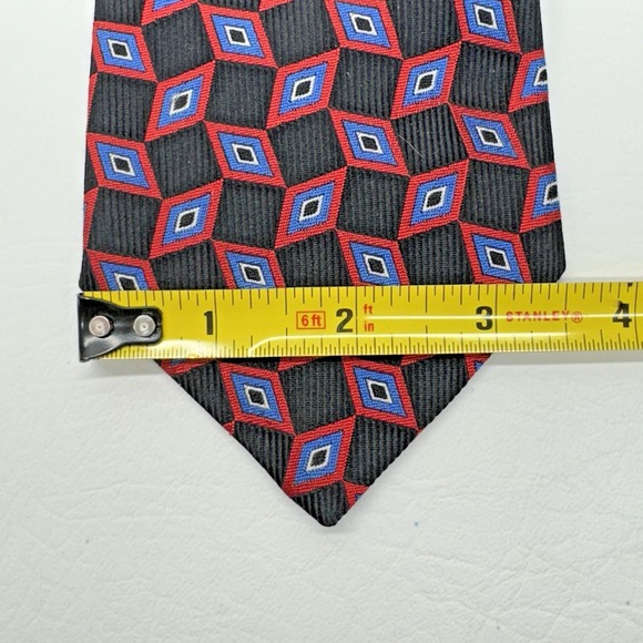 Turnbull & Asser‎ Luxury Red Black Bold Diamond Handmade in England AOP Silk Tie - Picture 4 of 4